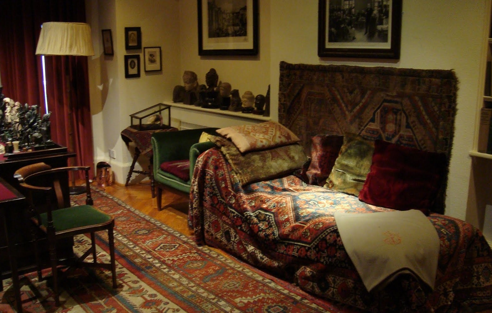 diva-freud-1600x1200-e1437665858667