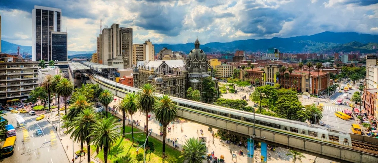 medellin-colombia-metro-square