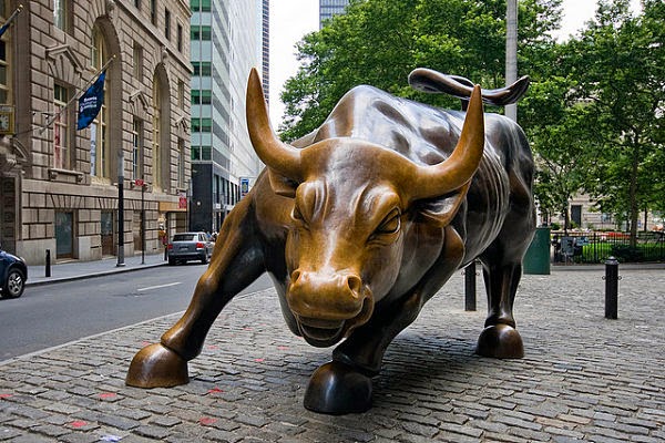 toro-wall-street