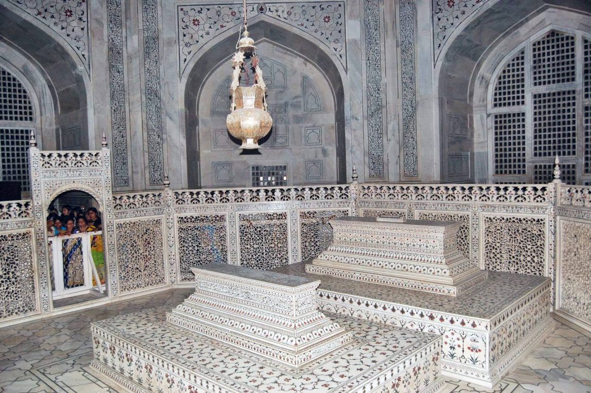 tumbas-taj-mahal-tanatori-esparreguera-funeraria-esparreguera-blog-1150x765