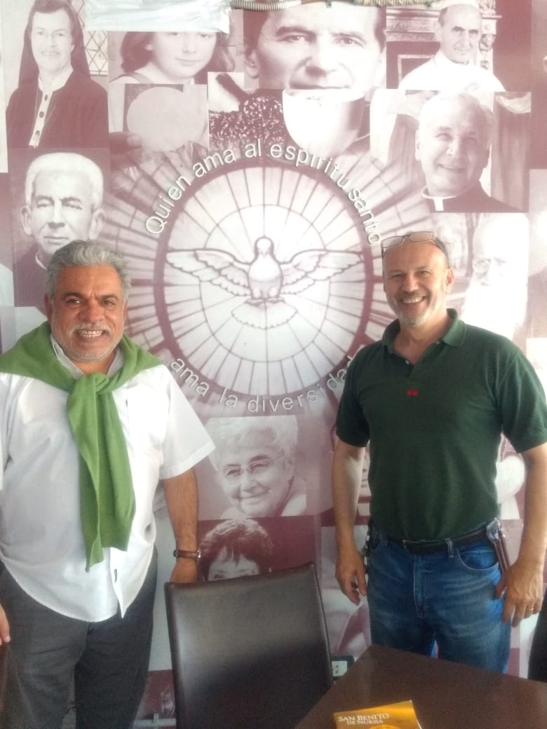 Apóstoles calentitos.